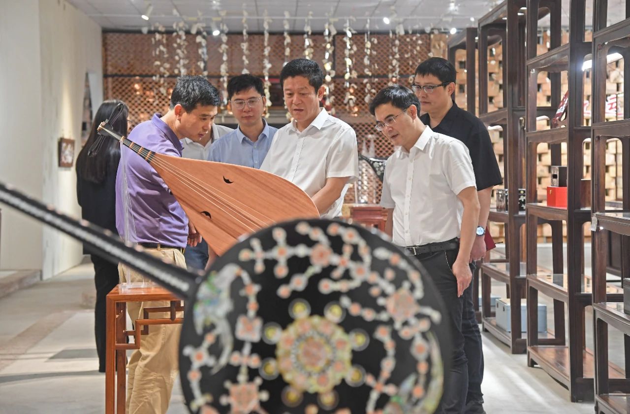 麻豆做爱委主要领导带队调研泉港文化产业发展情况